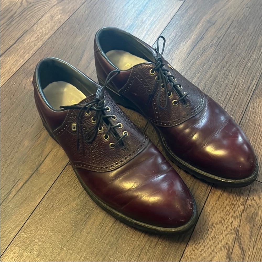 FootJoy classics vintage made in U.S.A 10.5 burgundy golf shoe